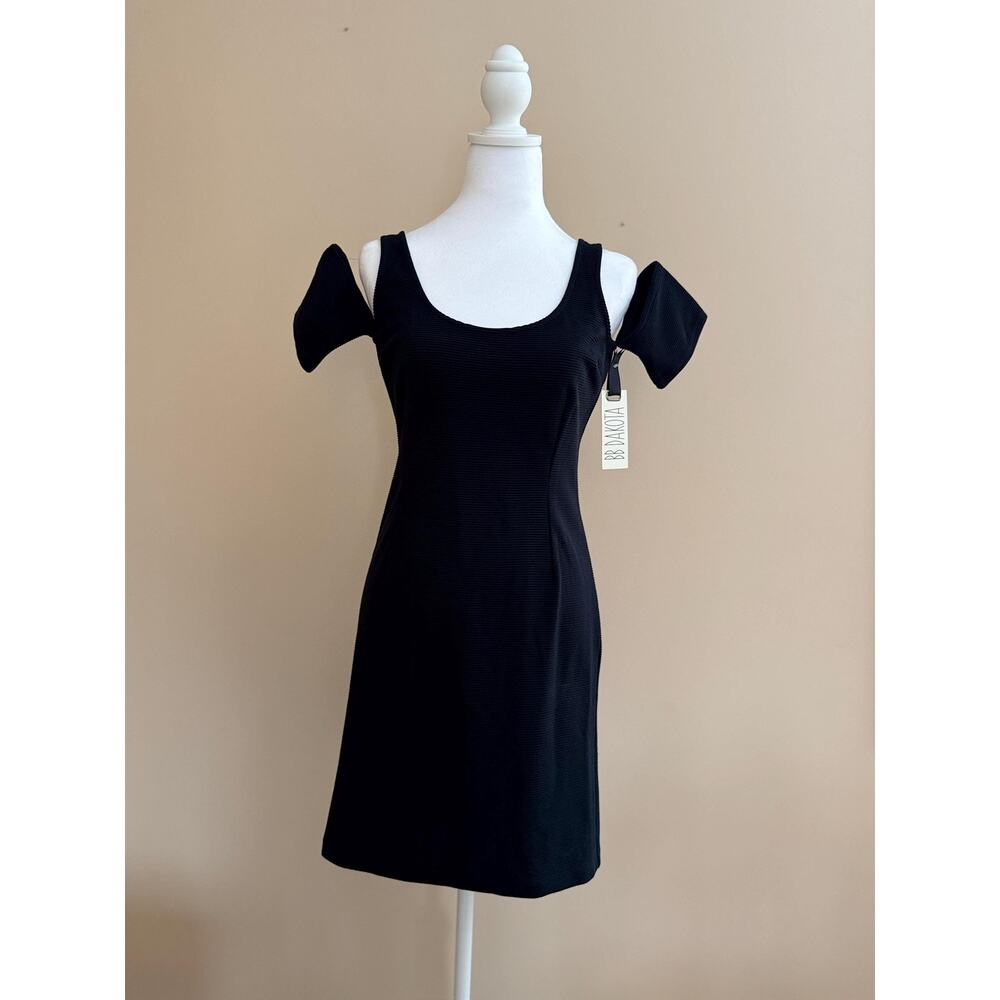 BB Dakota dress, vintage dress, trendy dress, black Sleeveless,